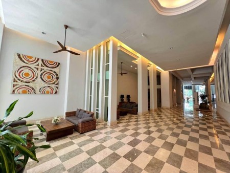 Condo Duplex For Auction at Armanee Terrace
