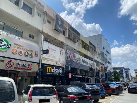 Shop Office For Sale at Damansara Uptown