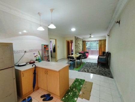 Apartment For Sale at Flora Damansara Apartment