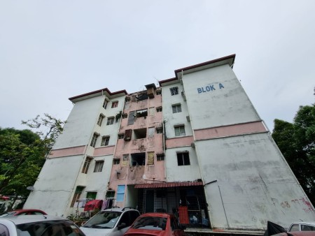 Apartment For Rent at Sri Dahlia Apartment