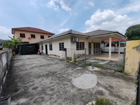 Bungalow House For Sale at Kampung Laksamana