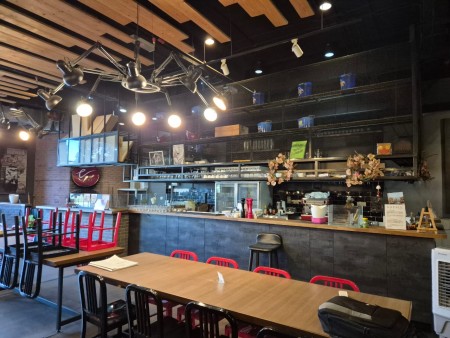 Shop Office For Rent at Centrestage