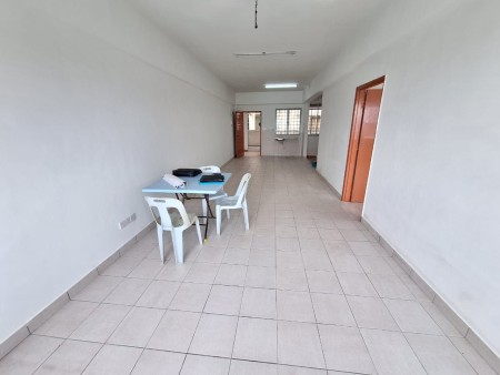 Apartment For Sale at Palm Garden Apartment