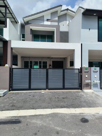 Terrace House For Sale at Taman Bendahara