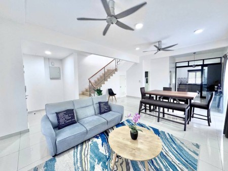 Terrace House For Sale at Laman View