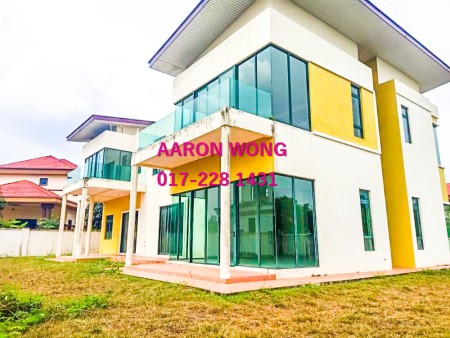 Bungalow House For Sale at Kota Warisan