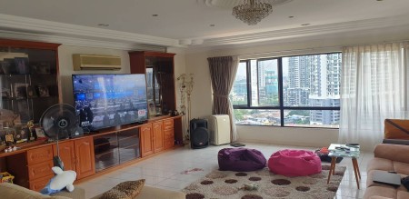 Condo For Sale at Maxwell Towers