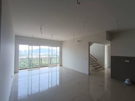 Condo For Sale at Casa Green Condominium