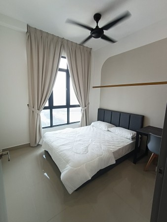 Condo Room for Rent at 99 Residence