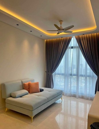 Condo Room for Rent at The Golden Triangle