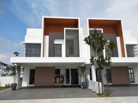 Terrace House For Sale at Kota Kemuning Hills
