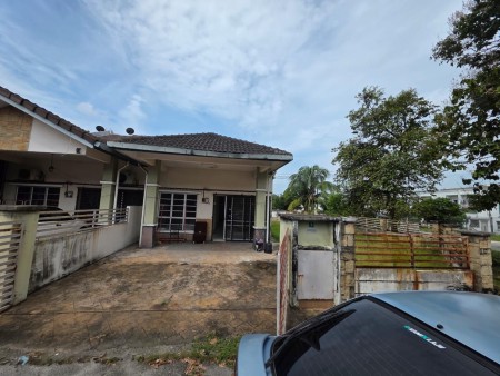 Terrace House For Sale at Taman Sri Tanjung