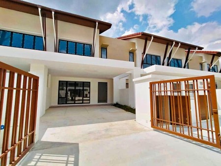 Terrace House For Sale at Kawasan Perindustrian Telok Panglima Garang
