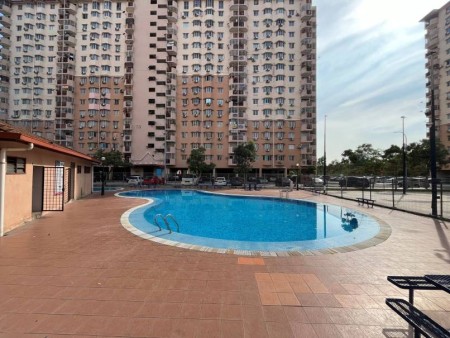 Apartment For Sale at Pangsapuri Damai(Subang Bestari)