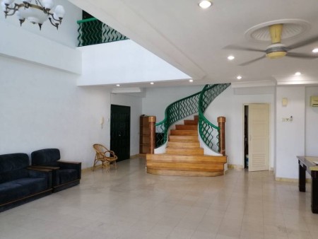 Condo For Rent at Villa Scott