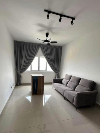 Condo Room for Rent at Twin Towers