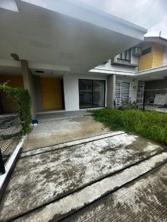 Terrace House For Rent at Bandar Mahkota Banting