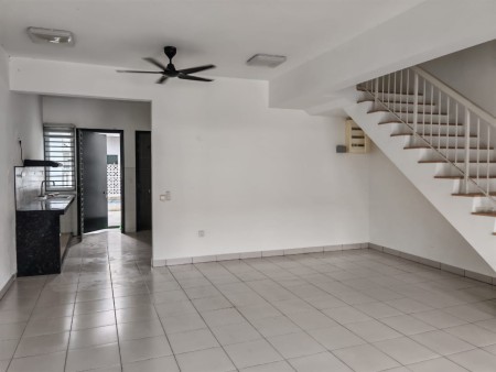 Terrace House For Rent at Bandar Bukit Raja