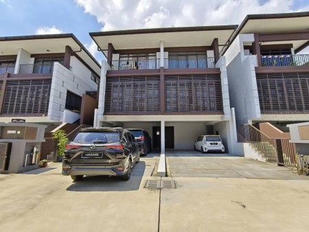 Terrace House For Sale at The Mulia Residence