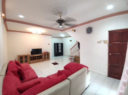 Terrace House For Rent at Taman Seri Bercham