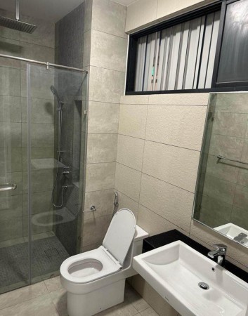 Condo For Rent at Eve Suite