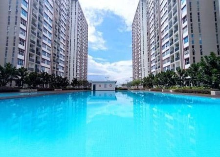 Condo For Sale at Lakefront Residence