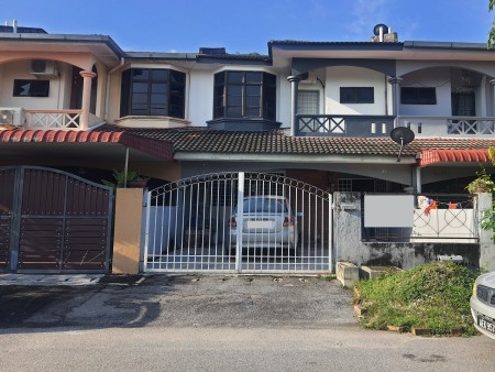 Terrace House For Sale at Taman Saikat