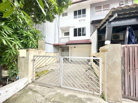 Terrace House For Sale at Taman Dagang