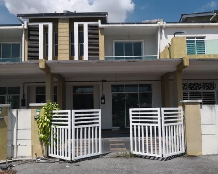 Terrace House For Sale at Tawas Impiana