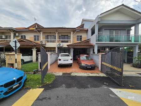Terrace House For Sale at Section 3