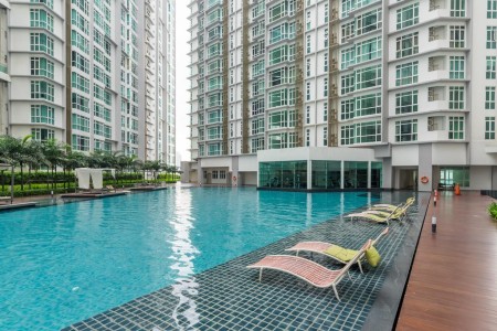 Serviced Residence For Auction at The Court
