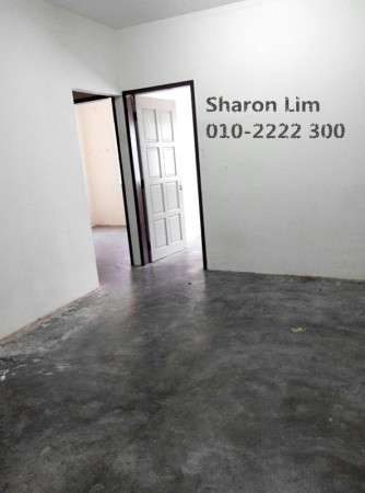 Flat For Rent at Bandar Bukit Tinggi 2