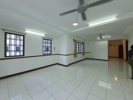 Condo For Rent at Perdana Emerald Condominium