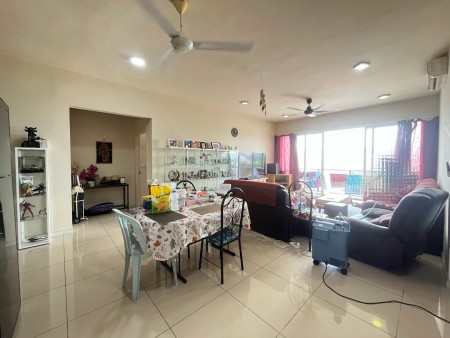 Condo For Sale at Casa Green Condominium