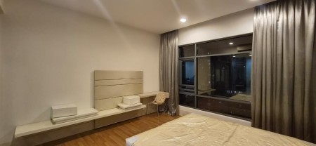Condo For Rent at Eve Suite