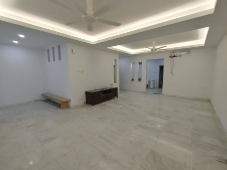 Terrace House For Rent at Space U8