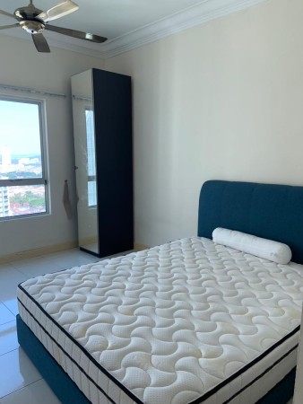 Condo For Rent at Metropolitan Square