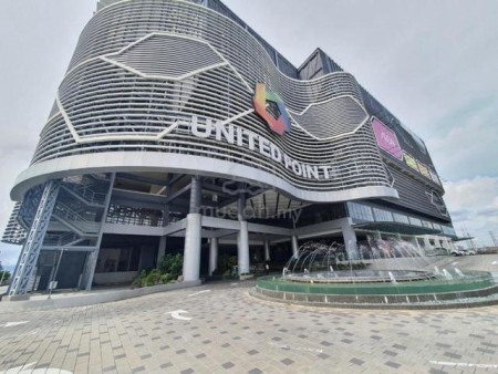 Condo For Rent at United Point