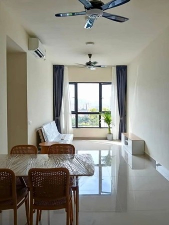 Condo Room for Rent at Marina Bay