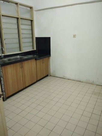 Apartment For Sale at Bukit Awana Condominium