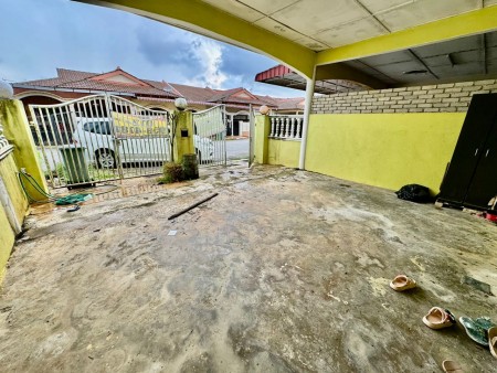 Terrace House For Sale at Taman Seri Mahkota