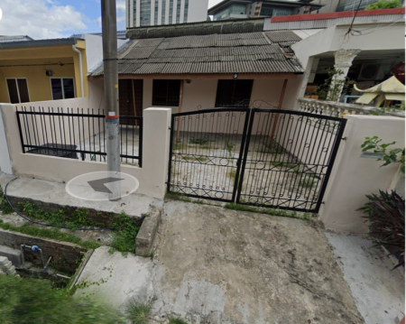 Terrace House For Sale at Section 8