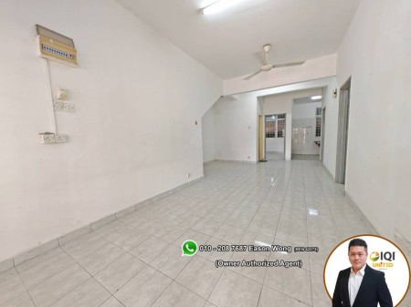 Townhouse For Rent at Taman Lagenda Mas