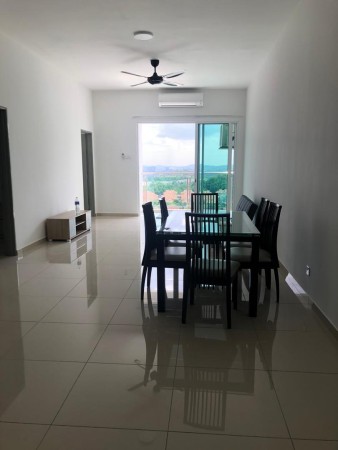 Condo For Sale at Iris Residence