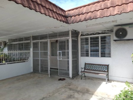 Terrace House For Sale at Taman Chi Liung