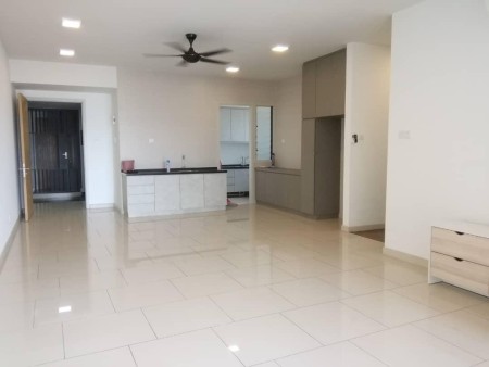 Condo For Sale at The Reach