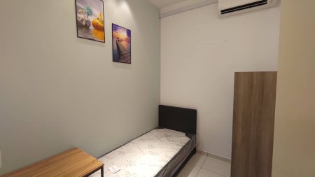 Condo Room for Rent at Medan Connaught