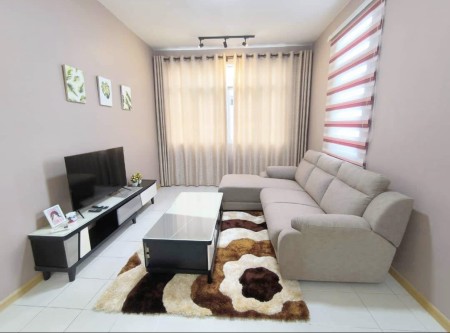 Condo For Rent at Ara Hill