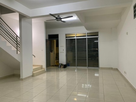 Terrace House For Rent at Taman Idaman Bangi