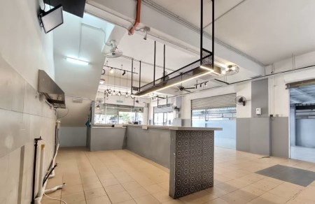 Shop For Rent at Taman Equine